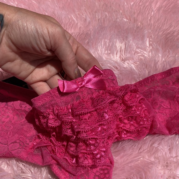 Bright pink stretch lace and ruffled crotch less panties size 1X/2X NWT - Picture 5 of 5
